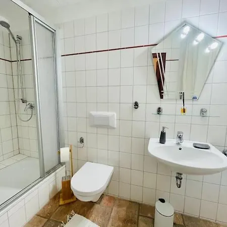 Stilvolles, Helles Nahe Magdeburg Apartment